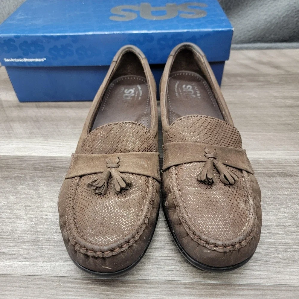 SAS Taylor Shoes Womens Size 9 W Brown Turf Loafer Tassel Tripad Comfort